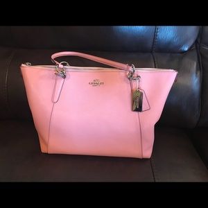 Coach Ava Zippered Tote